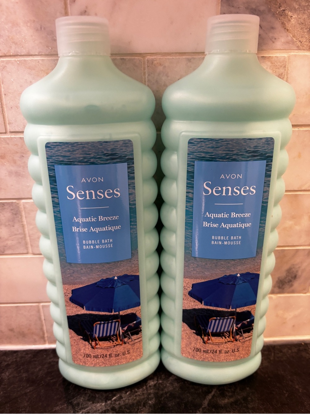 Avon Senses Aquatic Breeze Bubble Bath - Seafoam Green Bottles